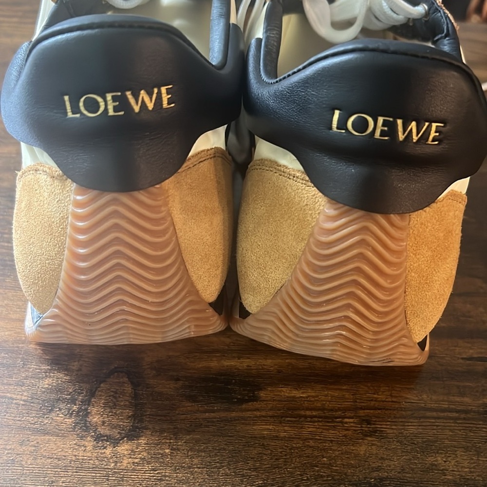 Loewe Sneakers